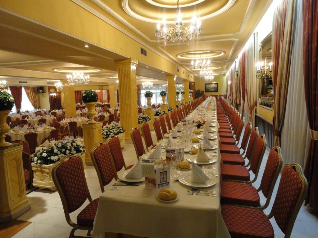 Hotel La Maruxina La Alameda de la Sagra Esterno foto